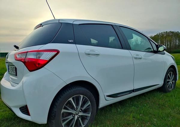 Toyota Yaris cena 57900 przebieg: 53000, rok produkcji 2019 z Bełchatów małe 781